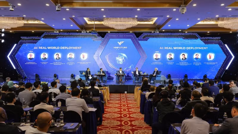 Những nhà khoa học hàng đầu thế giới sẽ có mặt tại Việt Nam để cùng bàn luận về những đổi mới khoa học trong Tuần lễ Khoa học Công nghệ VinFuture 2025 .