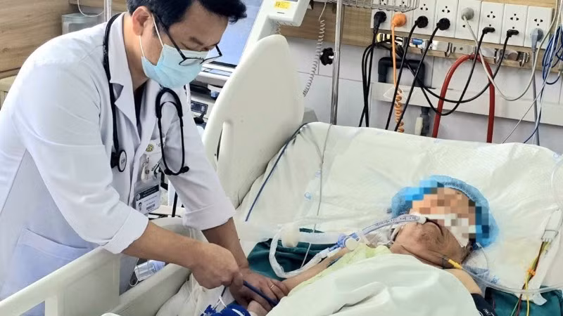 Bệnh nhân ngộ độc khí CO.