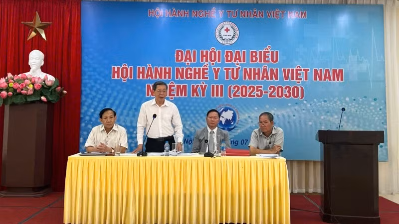 Ban chấp hành Đại hội nhiệm kỳ III.