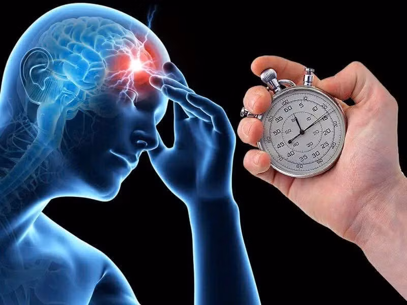 Đau đầu dài ngày, nguy cơ mắc huyết khối tĩnh mạch não