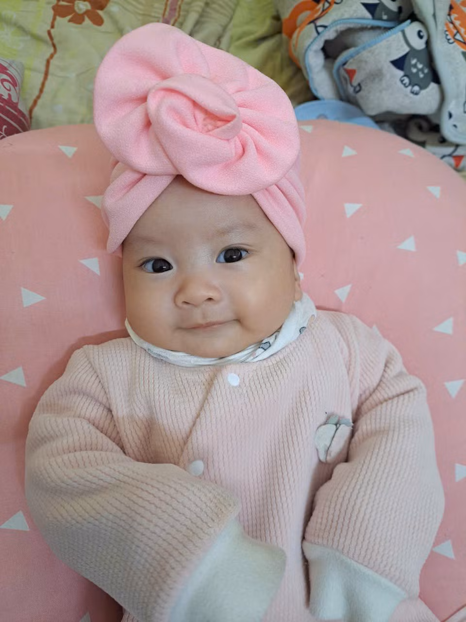 be-tran-ngoc-dieu-anh-thien-than-nho-xinh-xan-dang-yeu-da-chao-doi-sau-8-nam-bo-me-mong-ngong.jpg