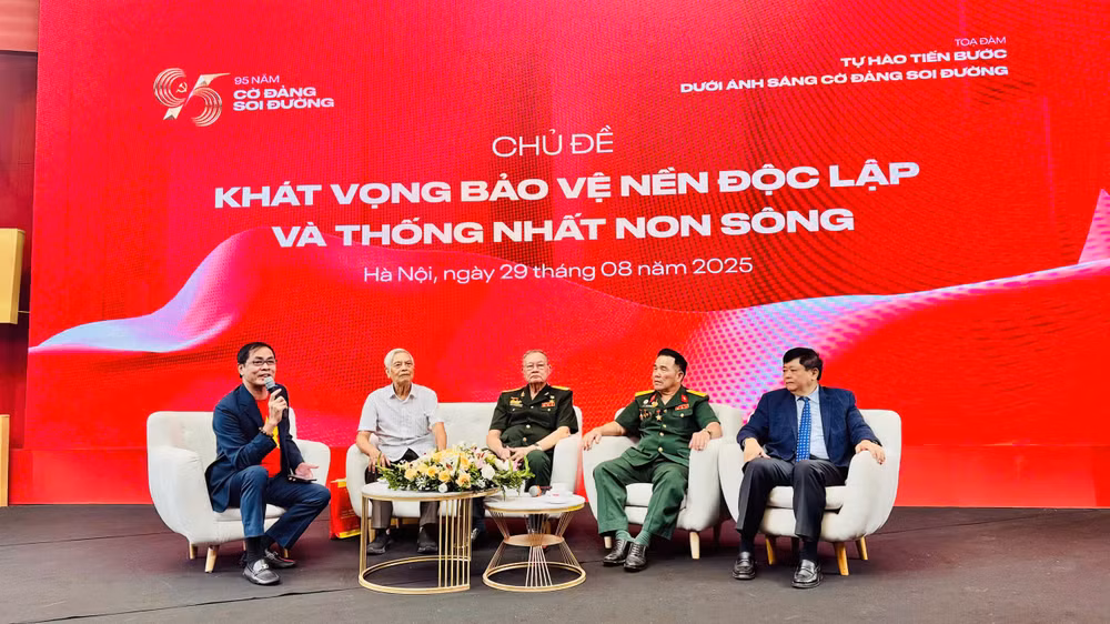 Quang cảnh tọa đàm.