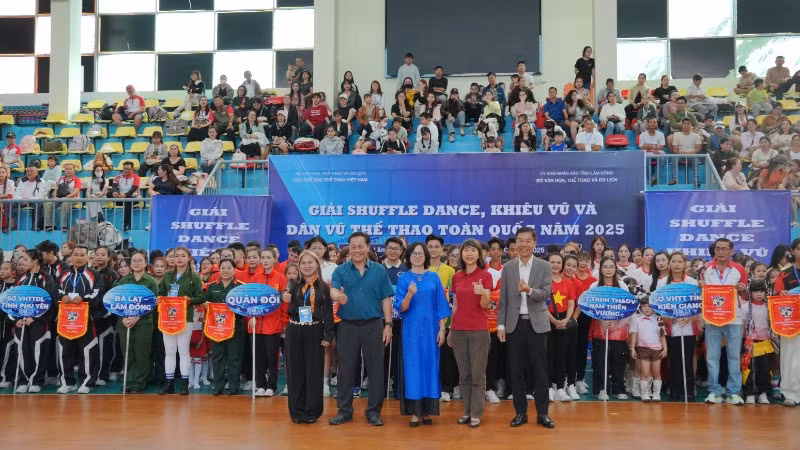 Dự án đồng hành cùng Cục Thể dục Thể thao Việt Nam, Bộ Văn hóa, Thể thao và Du lịch tổ chức các Giải Shuffle Dance, Khiêu vũ và Dân vũ thể thao toàn quốc, lan tỏa tinh thần vận động và lối sống khỏe tới cộng đồng.