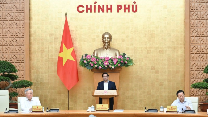 Thủ tướng Phạm Minh Chính chủ trì phiên họp Chính phủ chuyên đề về xây dựng pháp luật. (Ảnh: TRẦN HẢI) 