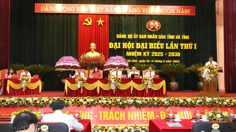 Đại hội Đại biểu Đảng bộ Ủy ban nhân dân tỉnh Hà Tĩnh lần thứ I đã bàn thảo kỹ lưỡng phương hướng, nhiệm vụ và giải pháp cho nhiệm kỳ mới.