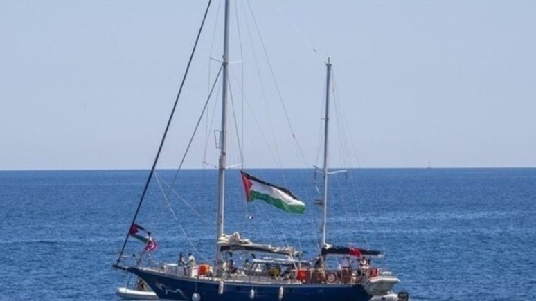 Một tàu cứu trợ tới Gaza. (Ảnh: IRNA/TTXVN)