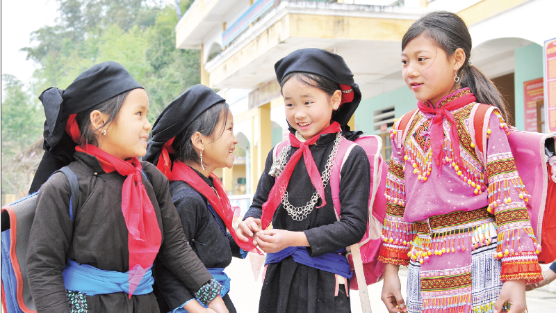 Học sinh Trường tiểu học Bản Díu, xã Xín Mần, tỉnh Tuyên Quang. (Ảnh: AN KHÁNH)