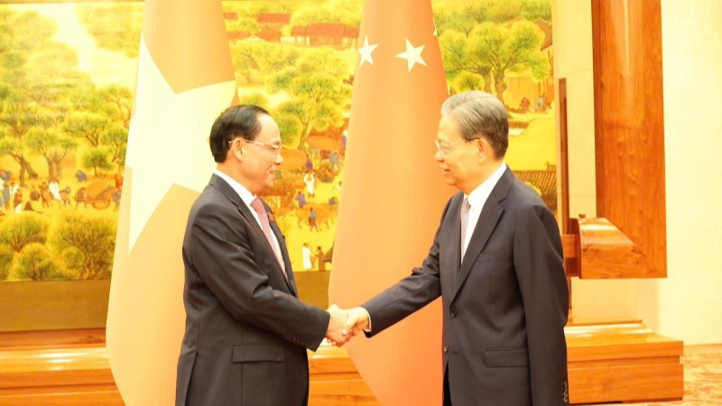 Phó Chủ tịch Quốc hội Trần Quang Phương hội kiến Ủy viên trưởng Nhân đại toàn quốc Trung Quốc Triệu Lạc Tế. 