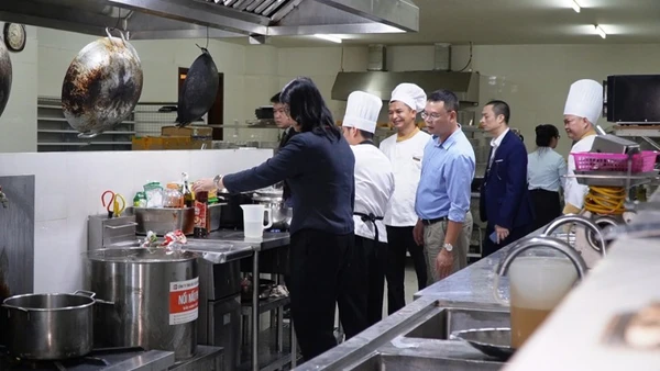 Lào Cai triển khai đồng bộ các giải pháp bảo đảm an toàn thực phẩm dịp Tết và mùa lễ hội xuân năm 2026.