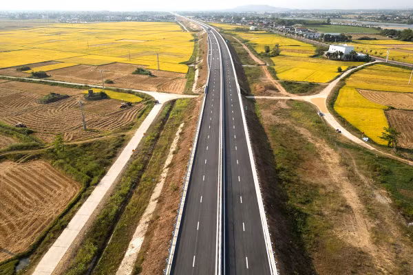[Video] Gần 220 km cao tốc qua miền Trung, Tây Nguyên đưa vào khai thác từ ngày 29/4