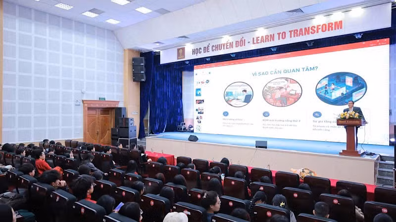 Quang cảnh buổi tọa đàm.