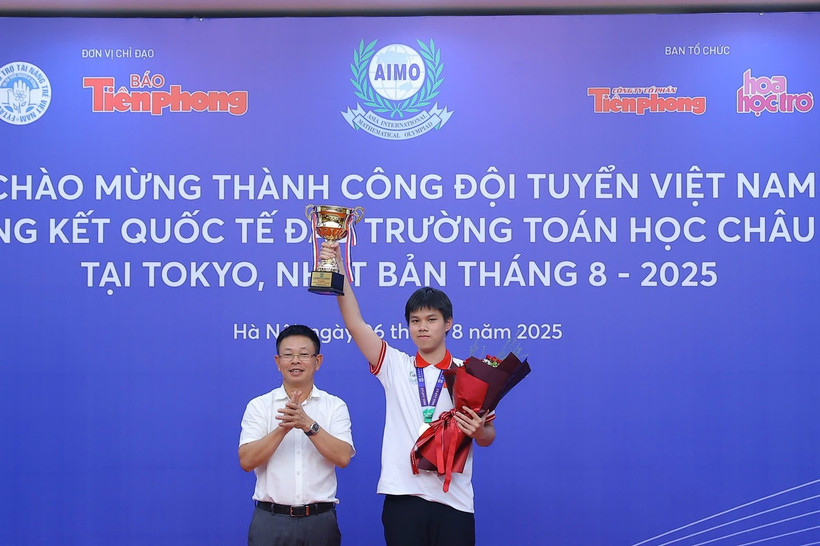 Học sinh Trường THPT Chuyên Hà Nội Amsterdam xuất sắc giành giải Quán quân, Đấu trường toán học châu Á-AIMO năm 2025.