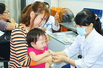 Yêu cầu tiêm đầy đủ vitamin K cho trẻ sơ sinh