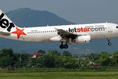 Phạt vi phạm hành chính kíp trực không lưu tại sân bay Vinh