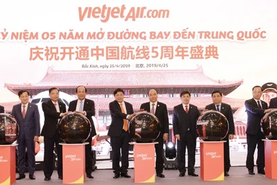 Vietjet kỷ niệm năm năm mở đường bay đến Trung Quốc