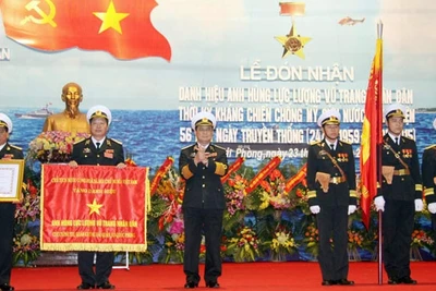 Cục Chính trị Hải quân đón nhận danh hiệu Anh hùng lực lượng vũ trang nhân dân 