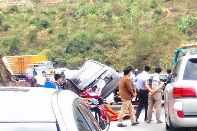 Hiện trường các vụ tai nạn do phóng viên ghi lại.