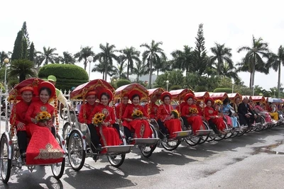 Xúc động Lễ cưới tập thể của đoàn viên khó khăn