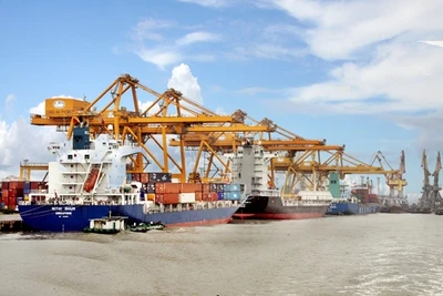 Một góc Cảng Hải Phòng hôm nay.