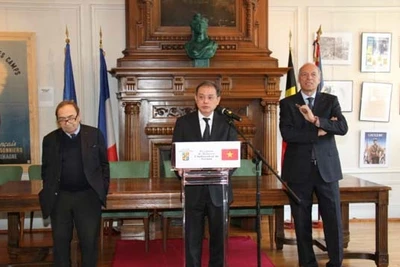 Đại sứ Nguyễn Ngọc Sơn bày tỏ niềm tự hào được tới thăm nơi từng in dấu chân của Bác Hồ.