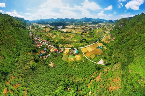 Một góc của huyện Chi Lăng (Ảnh Thuận Bùi).