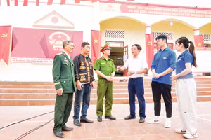 Thường trực Đảng ủy xã Tây Yên Tử (tỉnh Bắc Ninh) kiểm tra công tác chuẩn bị bầu cử đại biểu Quốc hội khóa XVI và Hội đồng nhân dân các cấp nhiệm kỳ 2026-2031.