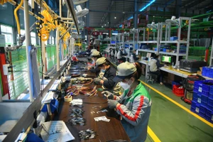 Giảm 2% thuế Giá trị gia tăng: “Mũi tên trúng hai đích”