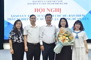 Các đại biểu tham gia chương trình. (Ảnh HSS)