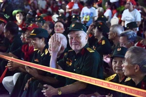 [Ảnh] Hình ảnh đẹp của các cựu chiến binh trước giờ khai mạc Lễ diễu binh, diễu hành 