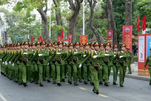 Công an Hải Phòng phấn đấu xứng đáng là lực lượng nòng cốt trong sự nghiệp bảo vệ an ninh quốc gia, giữ gìn trật tự an toàn xã hội của đất nước, thành phố.