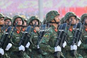 [Ảnh] Ấn tượng hình ảnh các chiến sĩ Quân đội nhân dân diễu binh trên Quảng trường Ba Đình