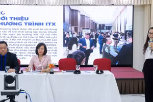 Chia sẻ thông tin tại diễn đàn.