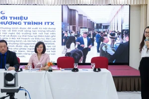 Chia sẻ thông tin tại diễn đàn.