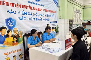Bảo hiểm xã hội Thành phố Hồ Chí Minh truyền thông chính sách nhân Ngày Bảo hiểm y tế Việt Nam. (Ảnh: HSS)