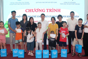 Hỗ trợ cho trẻ tự kỷ có hoàn cảnh khó khăn ở Hà Nội 