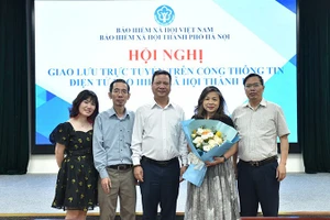 Các khách mời tham gia chương trình giao lưu trực tuyến. (Ảnh HSS)