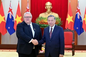 Tổng Bí thư Tô Lâm tiếp Chủ tịch Quốc hội New Zealand Gerry Brownlee. (Ảnh: ĐĂNG KHOA)