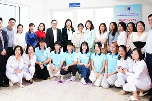 Khai trương góc y tế thân thiện với sinh viên tại Trường đại học Xây dựng Hà Nội. (Ảnh Plan International Việt Nam)