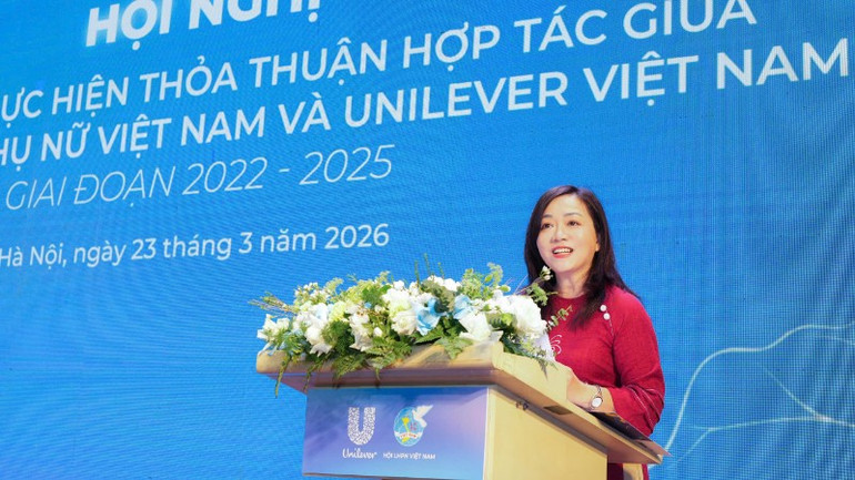 ba-le-thi-hong-nhi-pho-tong-giam-doc-truyen-thong-doi-ngoai-va-phat-trien-ben-vung-unilever-viet-nam-phat-bieu-tai-hoi-nghi-4716.jpg