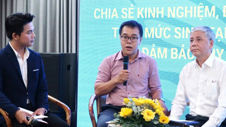 Các đại biểu chia sẻ tại hội thảo. z7145164255652-198e5ec274c26dd3d50ca0497b9304b9-2467.jpg