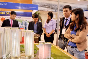 Khi niềm tin thị trường được củng cố, các doanh nghiệp bất động sản có thể huy động vốn với chi phí hợp lý hơn. Ảnh: NAM ANH