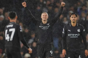 Haaland đang có 100 bàn sau 111 trận, kỷ lục chưa từng có trong lịch sử Premier League.