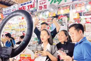 Thương mại điện tử thúc đẩy xuất khẩu: Cơ hội chuyển đổi lớn cho doanh nghiệp.