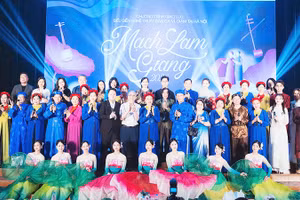 Nhiều sinh viên đã phối hợp tổ chức được những chương trình nghệ thuật và được các chuyên gia, nghệ sĩ, người xem hưởng ứng.