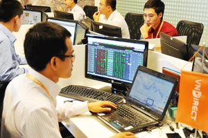 Chứng khoán Việt Nam đã bắt kịp nhiều quốc gia trong khu vực về mức độ vốn hóa thị trường và thanh khoản. Ảnh: NAM ANH