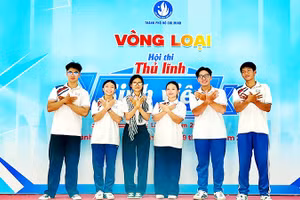 Các đội thi hào hứng ngay từ vòng sơ loại.