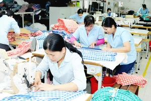 Tỷ lệ năng lượng tái tạo trở thành điều kiện trong quá trình thẩm định đơn hàng. Ảnh: NAM ANH