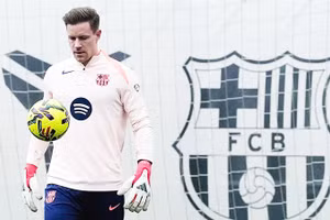 Barca chia tay đội trưởng Ter Stegen