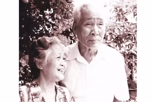 Vợ chồng nhà thơ Vũ Cao.