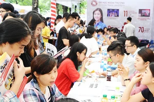 Yêu cầu các đơn vị, trường học thường xuyên cập nhật tình hình thời tiết,